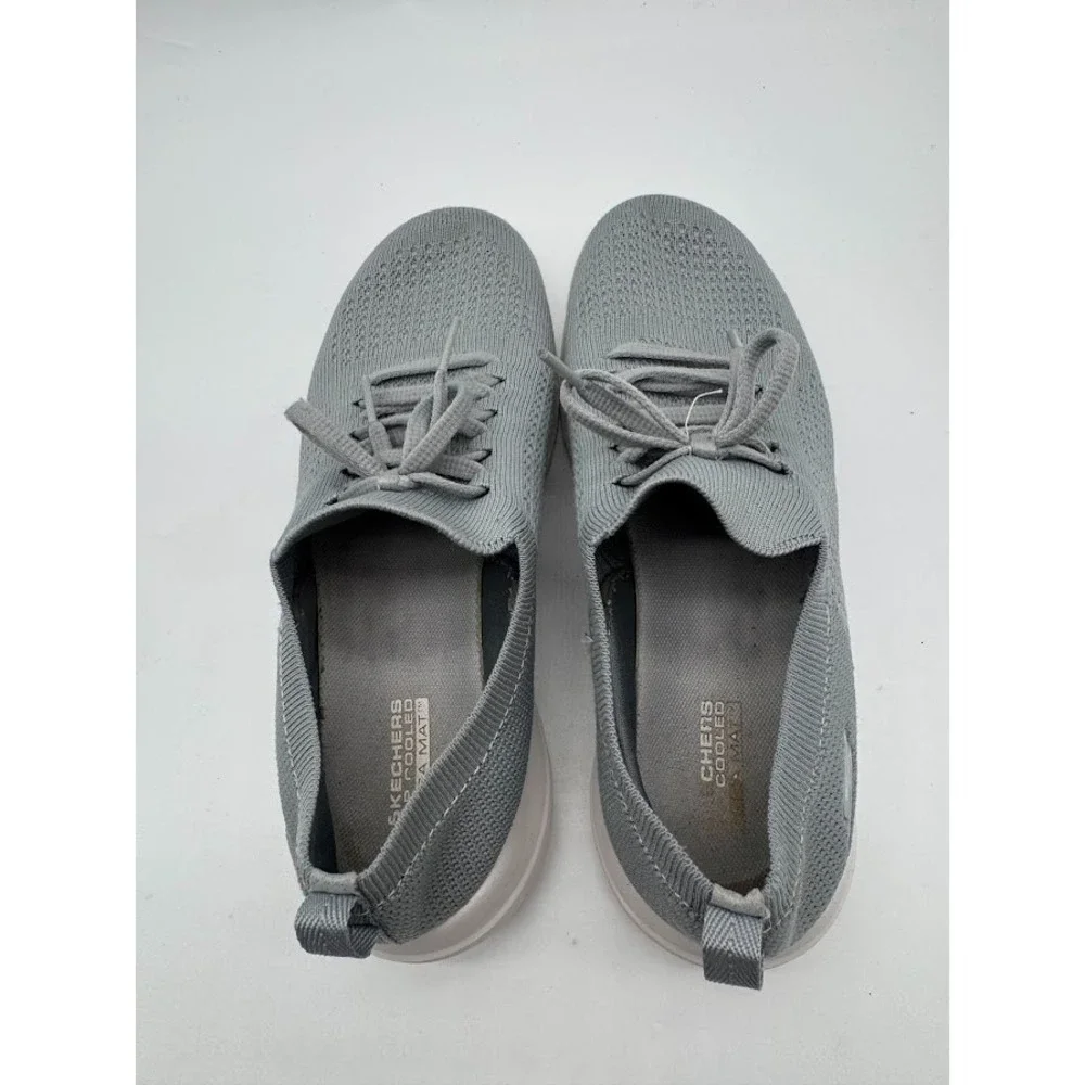 Skechers go walk